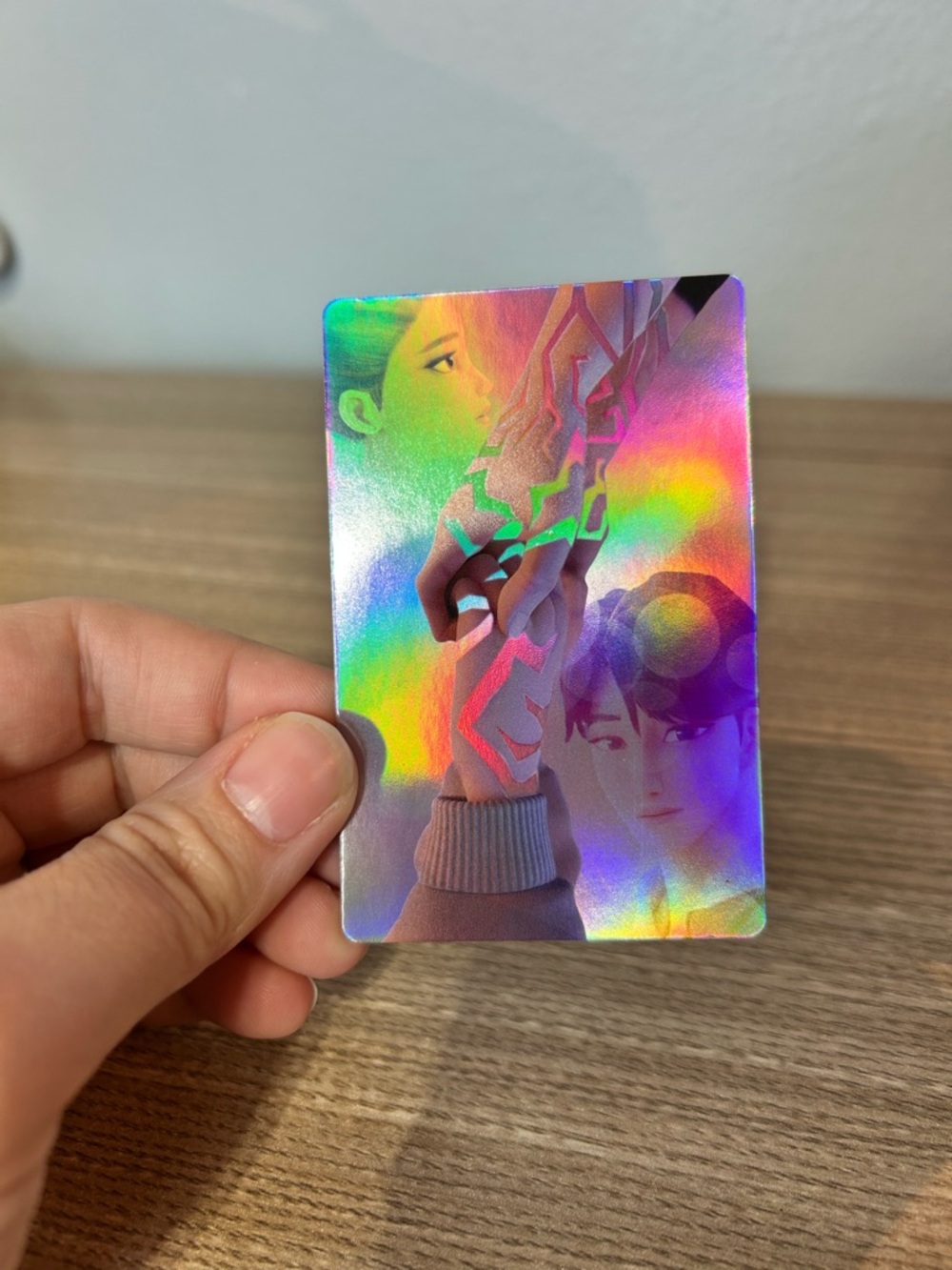 Kpop demon hunters jinu and rumi hands Holographic Card